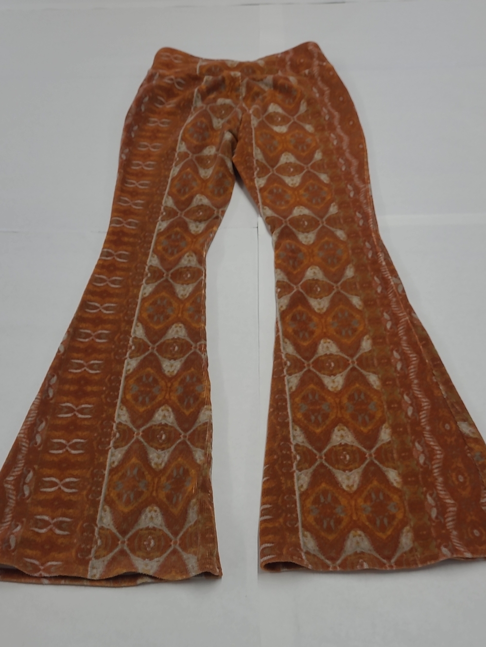 Shyanne Rust AbstractPatterned Flared Pants Size M - Picture 4 of 7